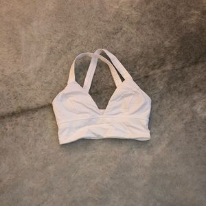 White Lululemon Sportbra